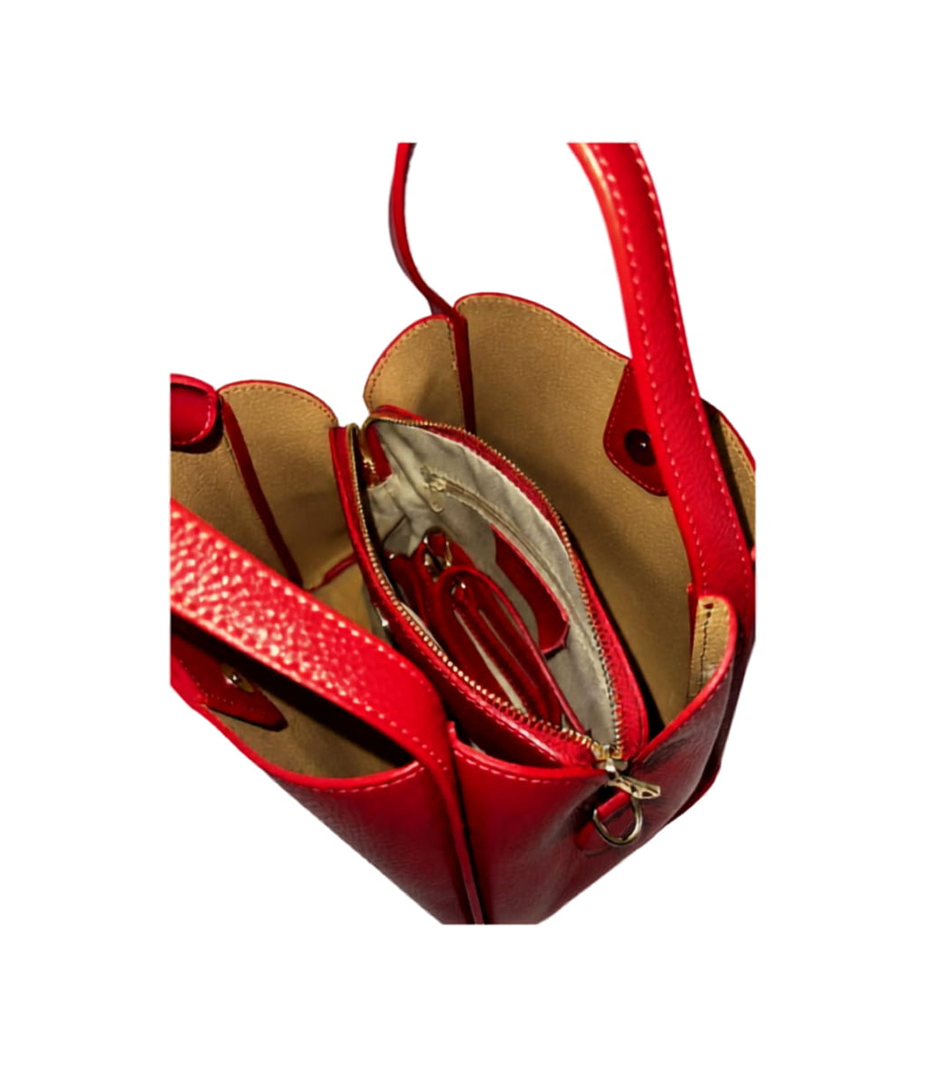 Sac à main CRESSIDA en cuir véritable rouge, vue intérieure, artisanat italien — SKyb